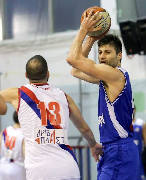 panionios_holargos(8)